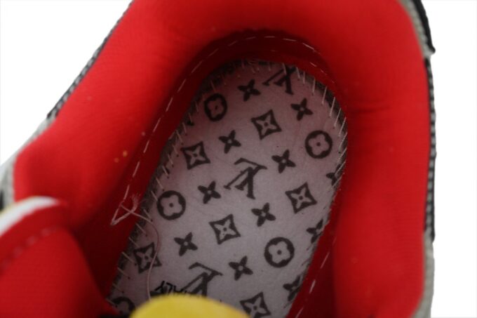 Louis Vuitton Trainer - Image 8
