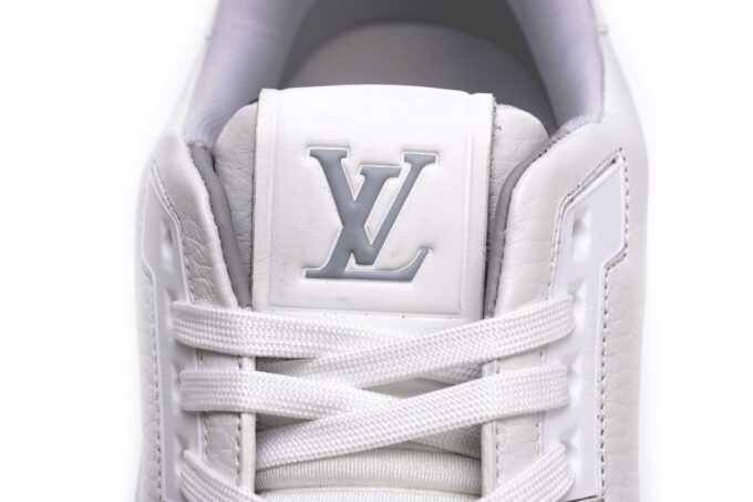 Louis Vuitton Trainer - Image 15