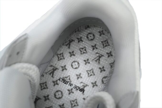 Louis Vuitton White Grey - Image 9