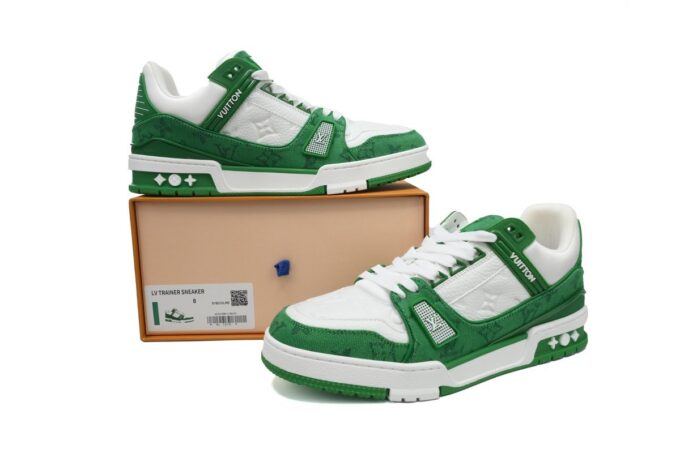 Louis Vuitton Trainer Green - Image 11