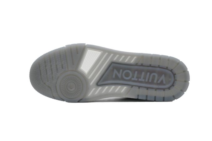 Louis Vuitton Trainer Grey White - Image 24