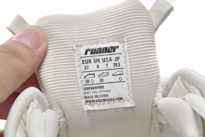 Balenciaga Runner Luminous Color - Image 17