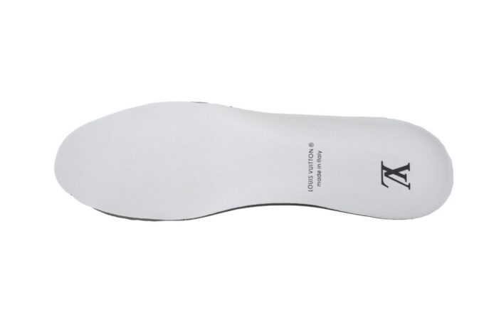 Louis Vuitton Trainer - Image 8