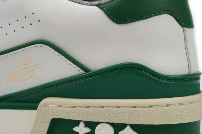 Louis Vuitton Trainer White Green - Image 12