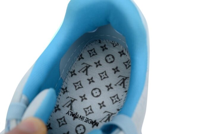 LOUIS VUITTON x Tyler Trainer - Image 12