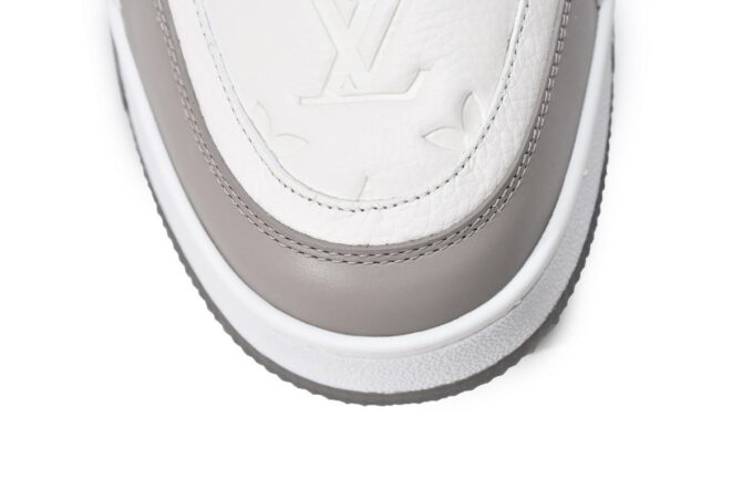Louis Vuitton Trainer Grey White - Image 27