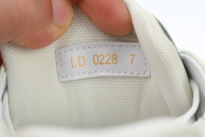 Louis Vuitton Trainer Green - Image 9