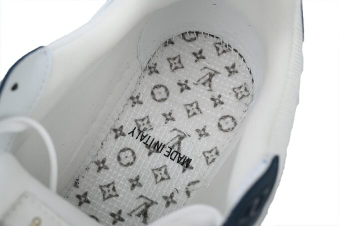 Louis Vuitton Trainer White Blue - Image 12