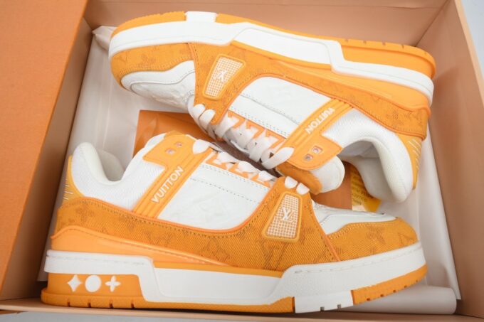 Louis Vuitton Trainer Yellow - Image 9