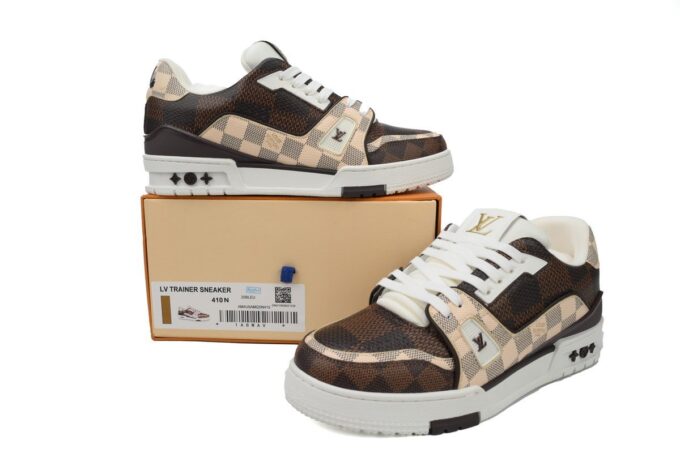 Louis Vuitton Trainer - Image 11