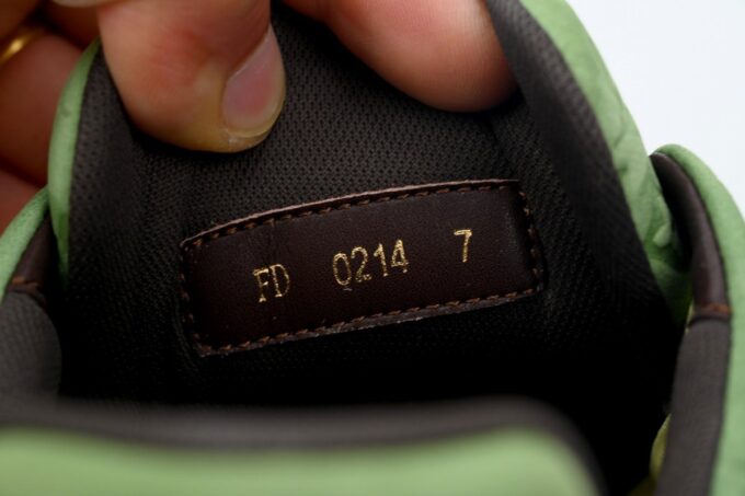 LOUIS VUITTON x Tyler Trainer - Image 10