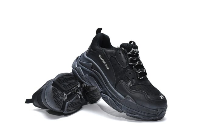 Balenciaga Triple S Black - Image 14