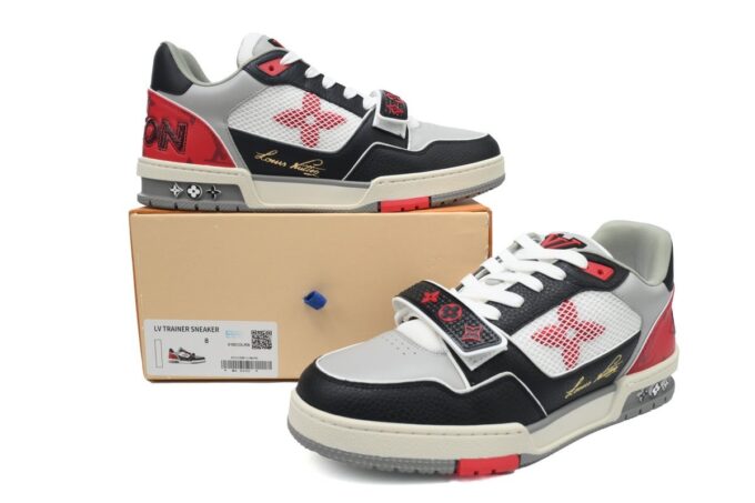 Louis Vuitton Trainer Black and Red - Image 12
