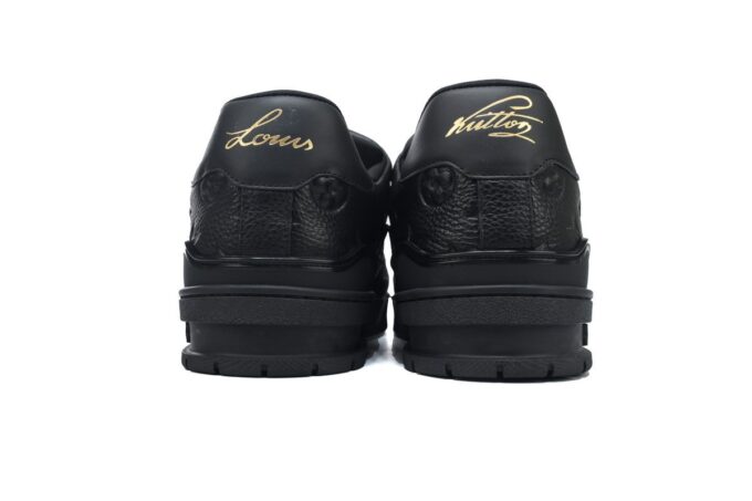 Louis Vuitton Trainer - Image 10