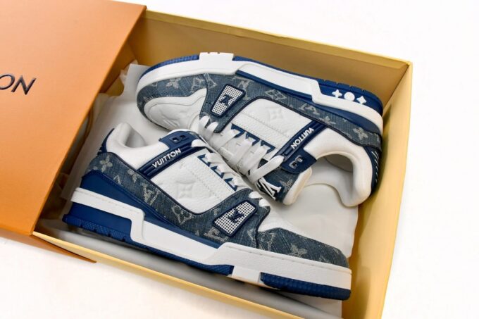 Louis Vuitton Trainer Cowboy Blue - Image 17