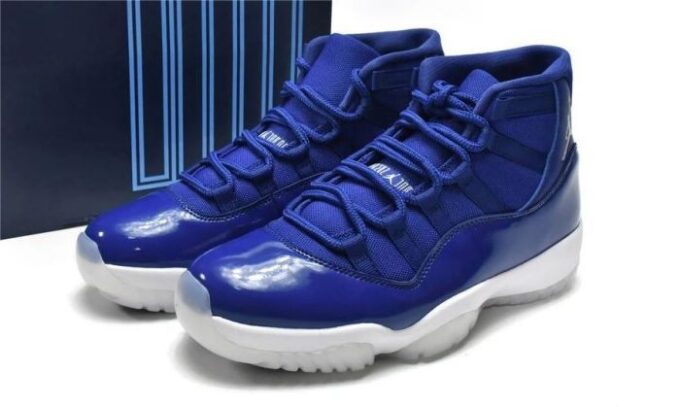 Jordan 11 Retro Rayal Blue - Image 4