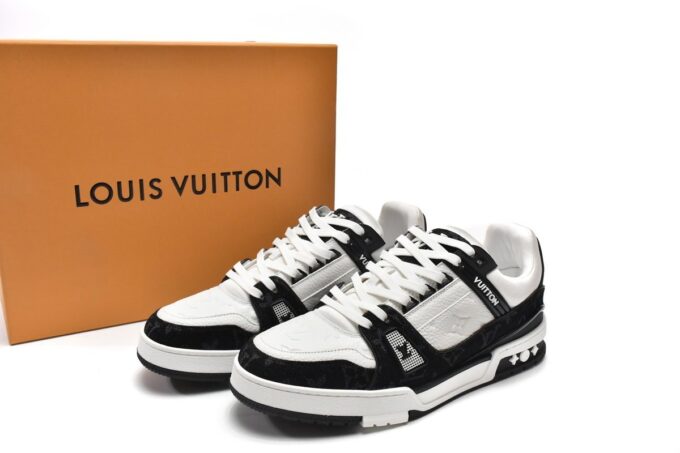 Louis Vuitton Trainer Black And White Cloth Cover - Image 16