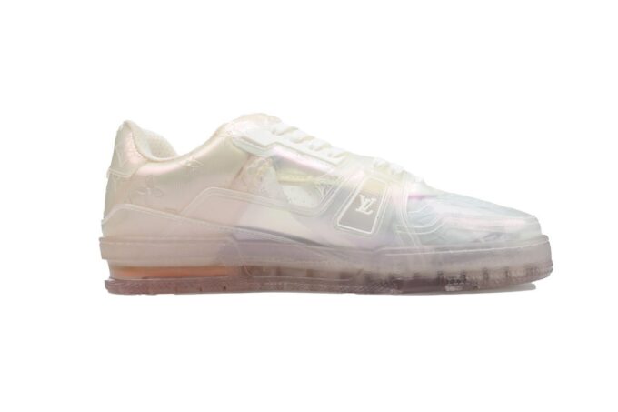 Louis Vuitton Trainer Monogram - Image 11