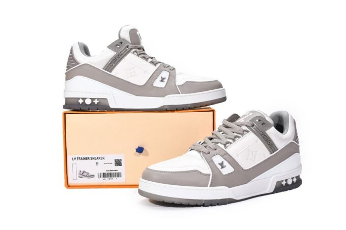 Louis Vuitton Trainer Grey White - Image 31