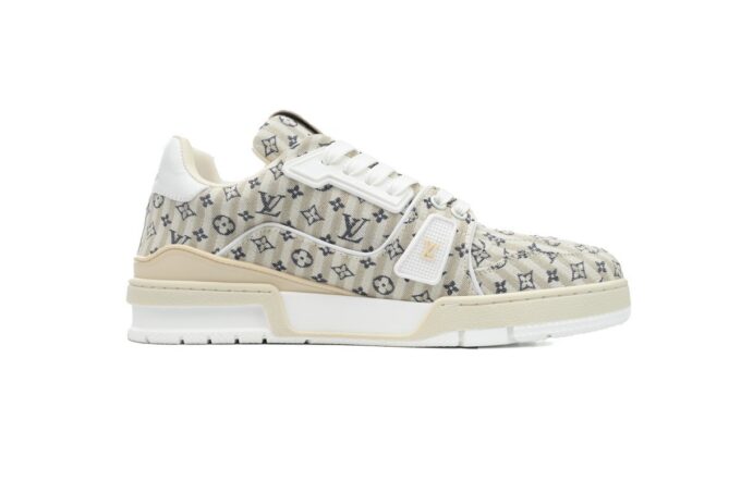 Louis Vuitton Trainer - Image 11