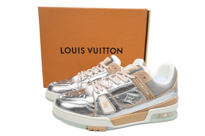Louis Vuitton Trainer - Image 12
