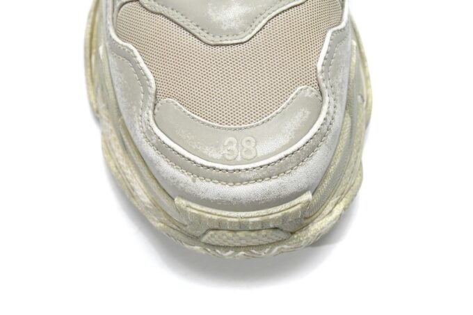 Balenciaga Triple S Beige - Image 22