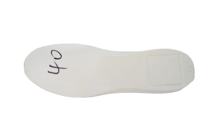 Louis Vuitton Trainer White - Image 12